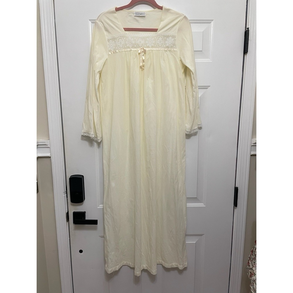 VTG Night Flowers New York Cream Nightgown Size M Prairie Regency Romance - Picture 1 of 5